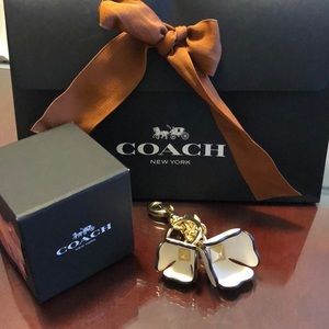 Coach Tea Rose Charm